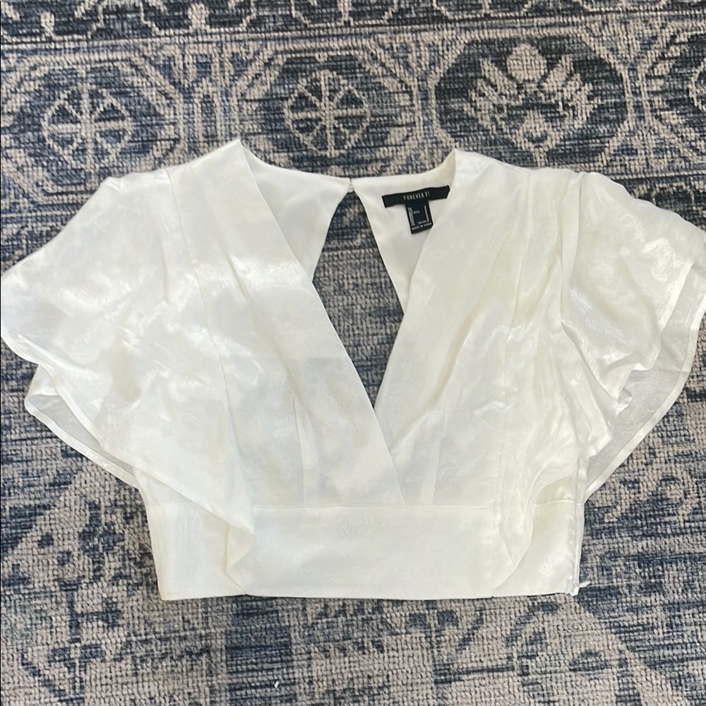 Last chance! NWOT White Silky Crop Top